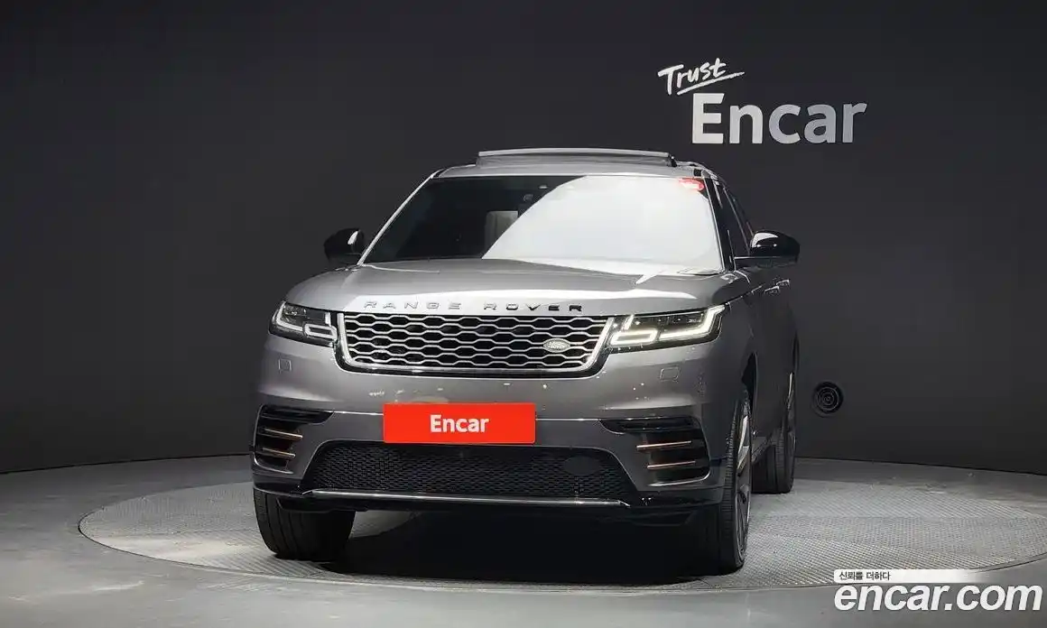 Land Rover Range-Rover Velar 2018 3.0 гидро в Москве № 213674, фото 3