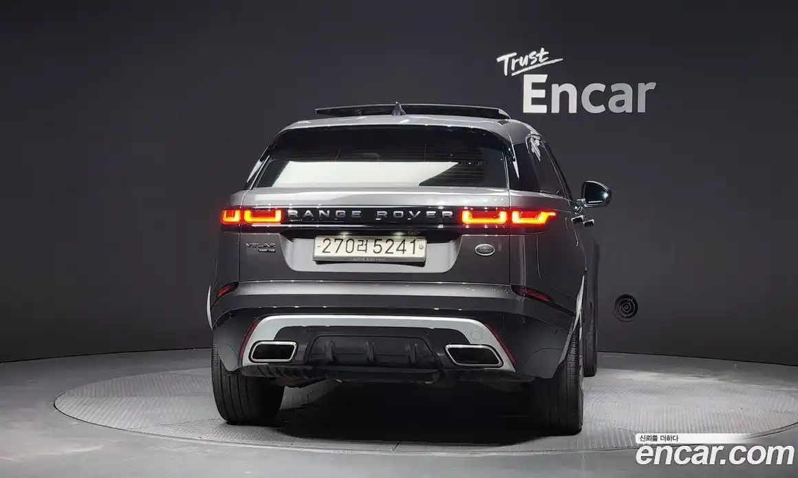 Land Rover Range-Rover Velar 2018 3.0 гидро в Москве № 213674, фото 4