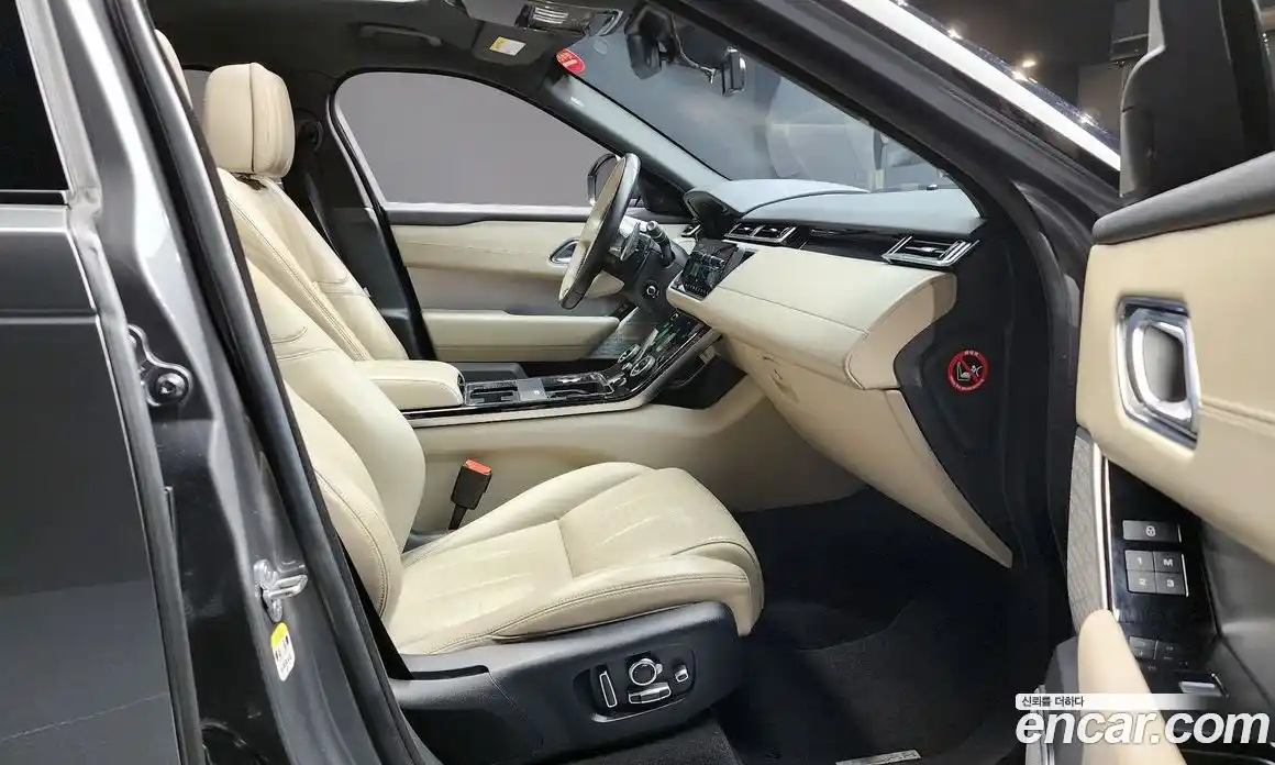 Land Rover Range-Rover Velar 2018 3.0 гидро в Москве № 213674, фото 10