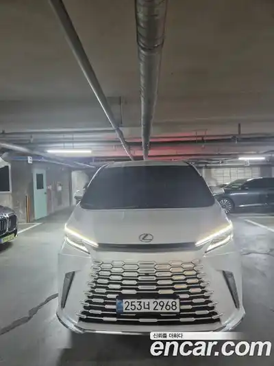 Lexus LM 2024 2.4 гидро в Москве № 214781, миниатюра 3