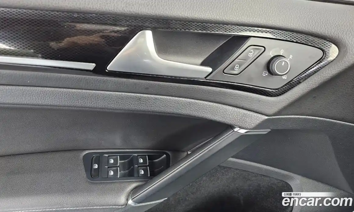 Volkswagen Golf 2015 2.0 гидро в Москве № 215199, фото 17