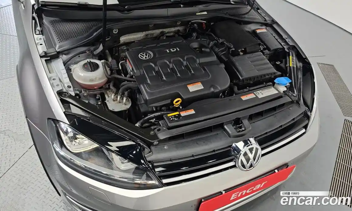 Volkswagen Golf 2015 2.0 гидро в Москве № 215199, фото 6