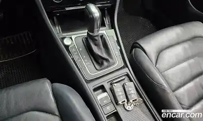 Volkswagen Golf 2015 2.0 гидро в Москве № 215199, миниатюра 9