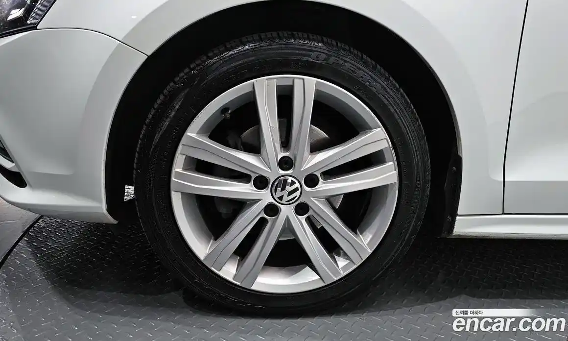 Volkswagen Jetta 2015 2.0 гидро в Москве № 215267, фото 5
