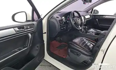 Volkswagen Touareg 2011 3.0 гидро в Москве № 220032, миниатюра 10