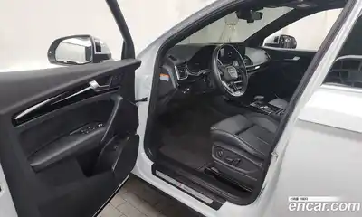 Audi Q5 2022 2.0 гидро в Москве № 229797, миниатюра 10