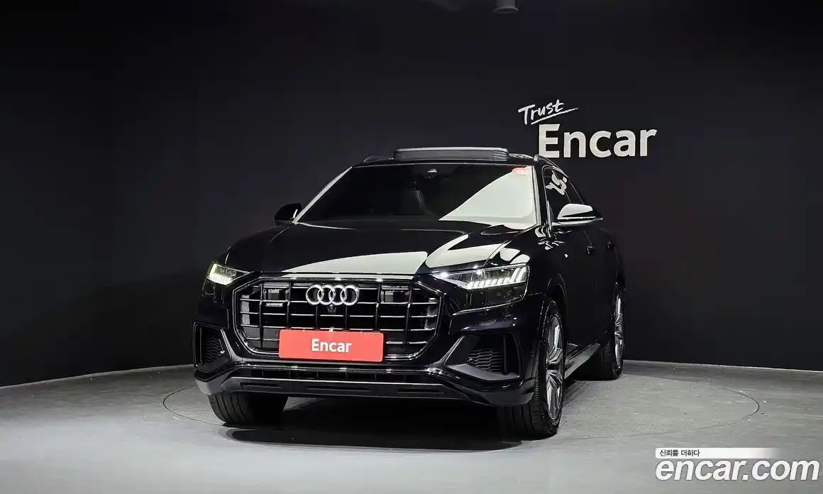 Audi Q8 2021 3.0 гидро в Москве № 230136, фото 3