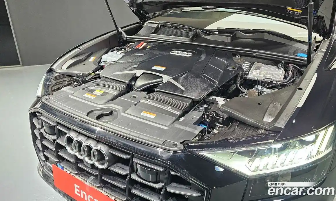Audi Q8 2021 3.0 гидро в Москве № 230136, фото 6
