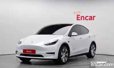 Tesla Model Y, 2023
