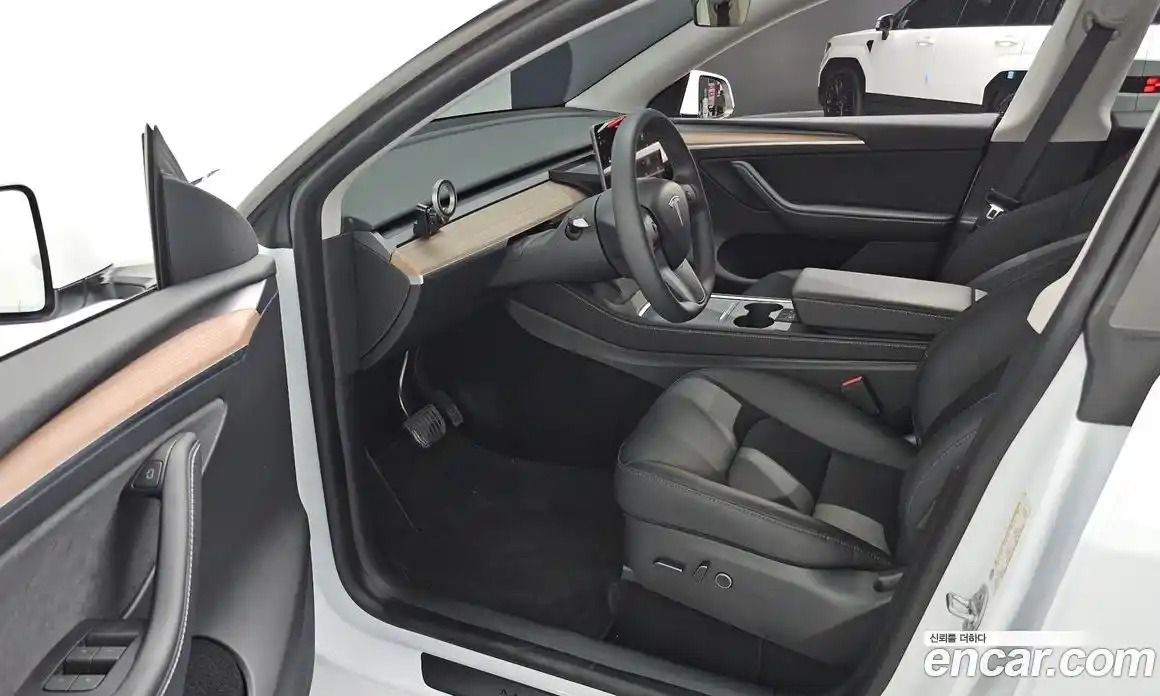 Tesla Model Y 2023 0.2 гидро в Москве № 231693, фото 11