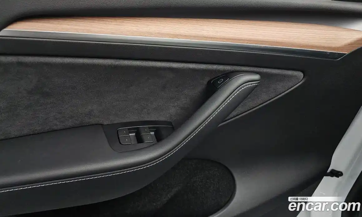 Tesla Model Y 2023 0.2 гидро в Москве № 231693, фото 17