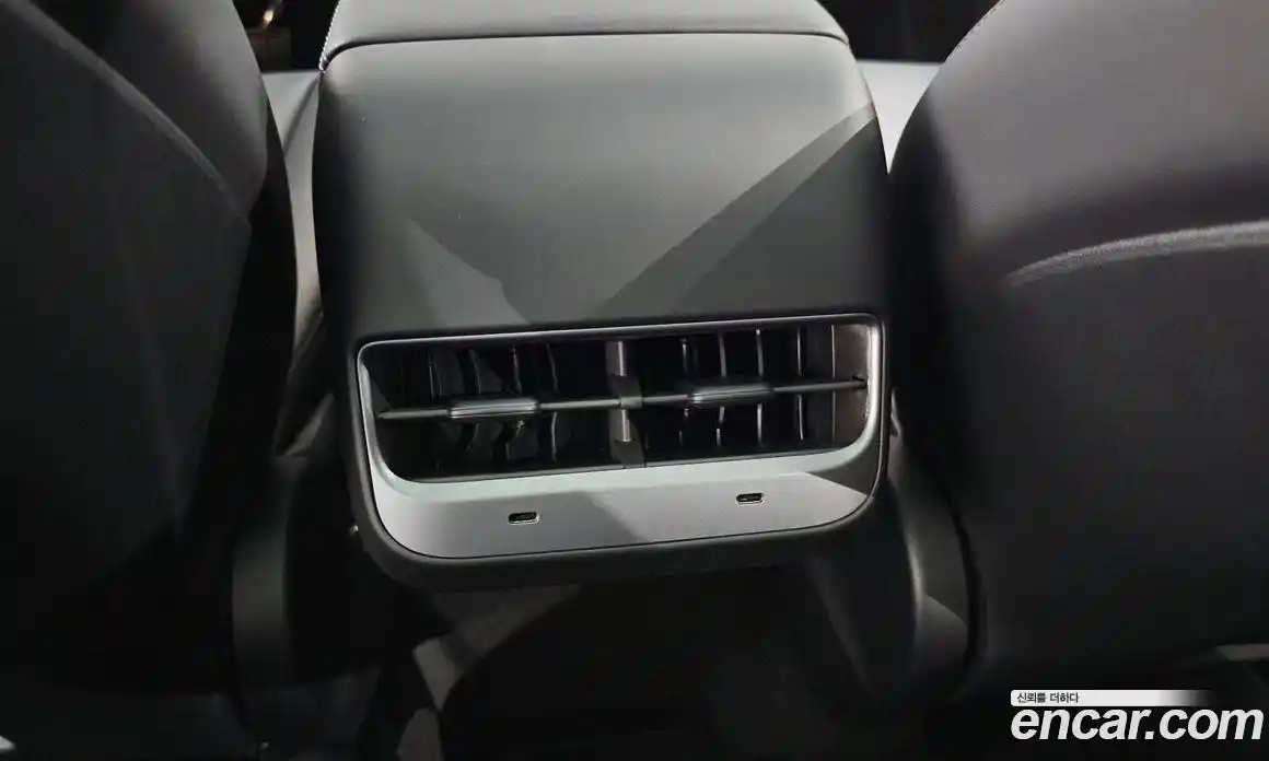 Tesla Model Y 2023 0.2 гидро в Москве № 231693, фото 19