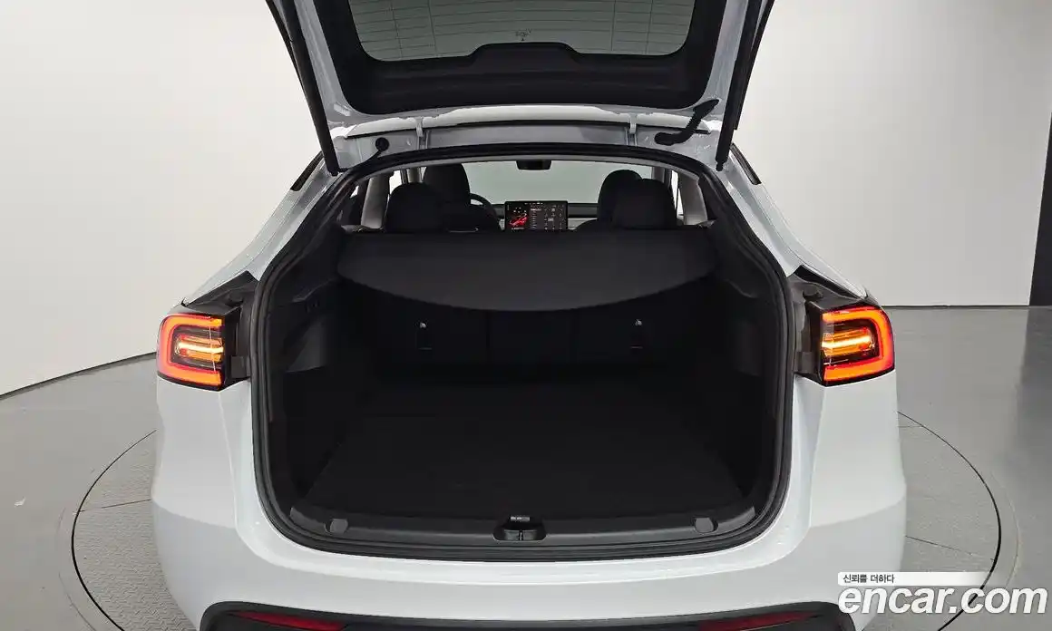 Tesla Model Y 2023 0.2 гидро в Москве № 231693, фото 20