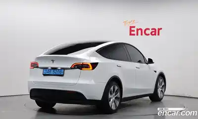 Tesla Model Y 2023 0.2 гидро в Москве № 231693, миниатюра 2