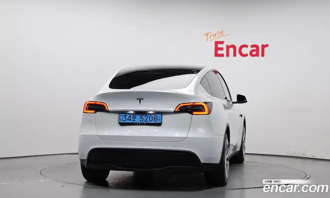 Tesla Model Y 2023 0.2 гидро в Москве № 231693, фото 4