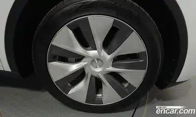 Tesla Model Y 2023 0.2 гидро в Москве № 231693, миниатюра 5