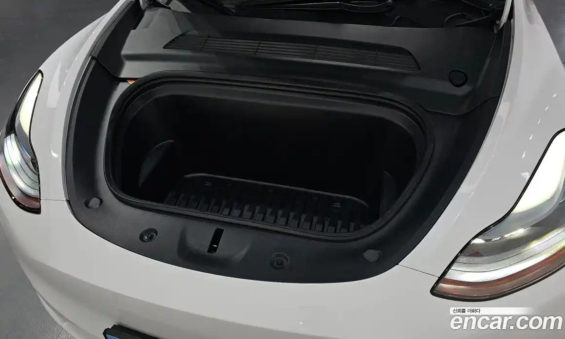 Tesla Model Y 2023 0.2 гидро в Москве № 231693, фото 6