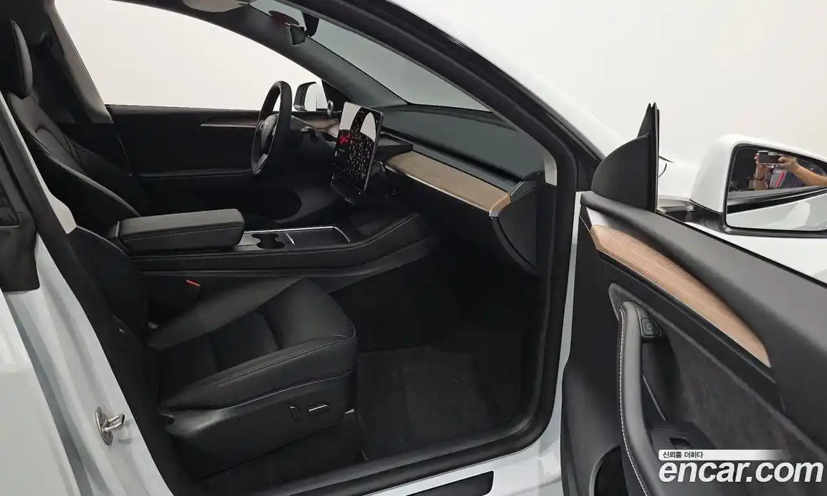 Tesla Model Y 2023 0.2 гидро в Москве № 231693, фото 10