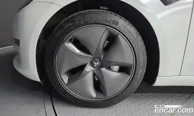 Tesla Model 3 2020 0.1 гидро в Москве № 231793, миниатюра 5