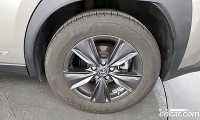 Lexus UX 2019 2.0 гидро в Москве № 272322, миниатюра 5