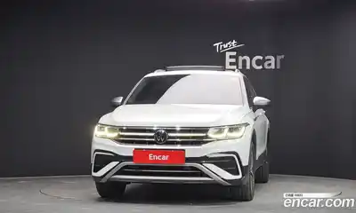 Volkswagen Tiguan 2023 2.0 гидро в Москве № 276382, миниатюра 3