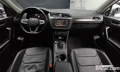 Volkswagen Tiguan 2023 2.0 гидро в Москве № 276382, миниатюра 7