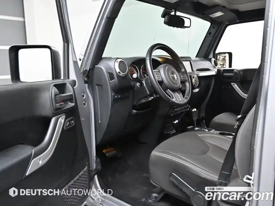 Jeep Wrangler 2017 3.6 гидро в Москве № 278453, фото 11