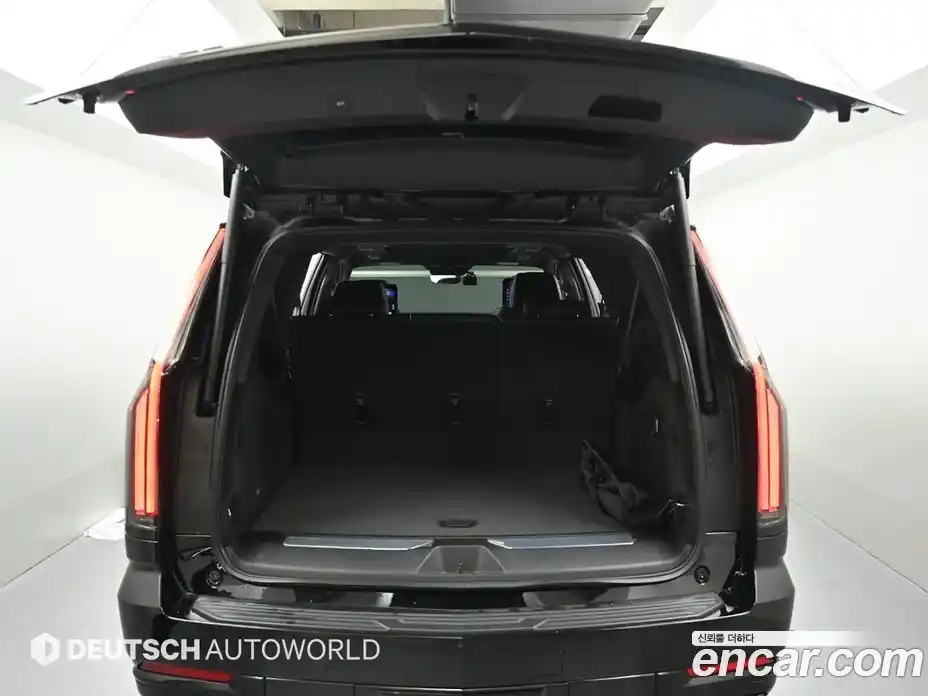 Cadillac Escalade 2025 6.2 гидро в Москве № 285141, фото 19