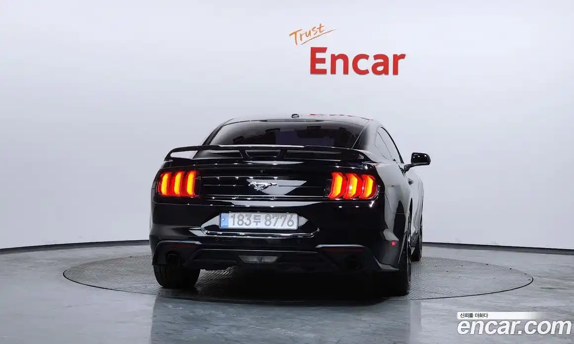 Ford Mustang 2018 2.3 гидро в Москве № 295784, фото 4