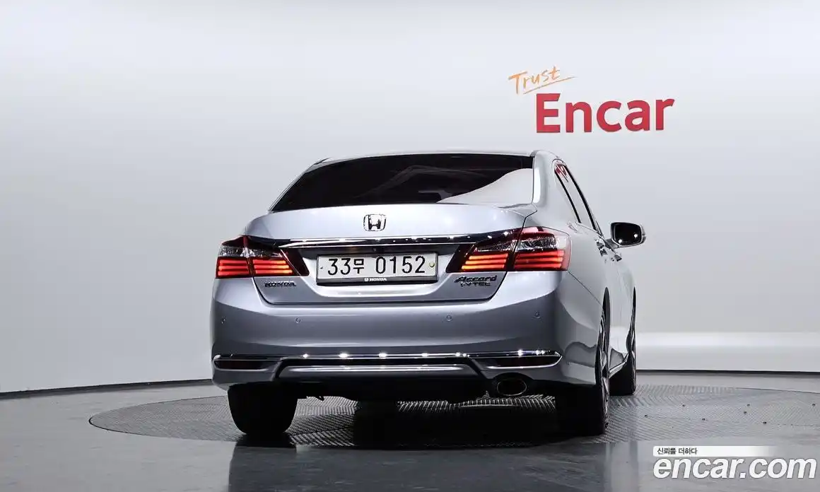 Honda Accord 2016 2.4 гидро в Москве № 302906, фото 4