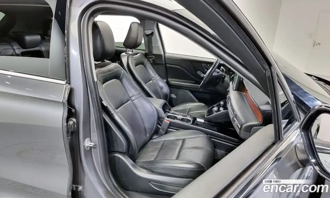 Lincoln Corsair 2021 2.0 гидро в Москве № 304137, фото 12