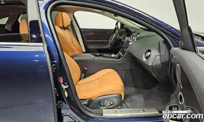 Jaguar XJ 2017 3.0 гидро в Москве № 305049, миниатюра 11