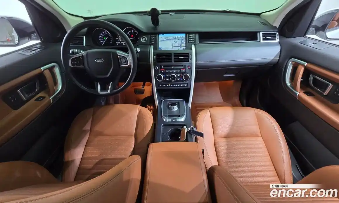 Land Rover Discovery Sport 2016 2.0 гидро в Москве № 327990, фото 7
