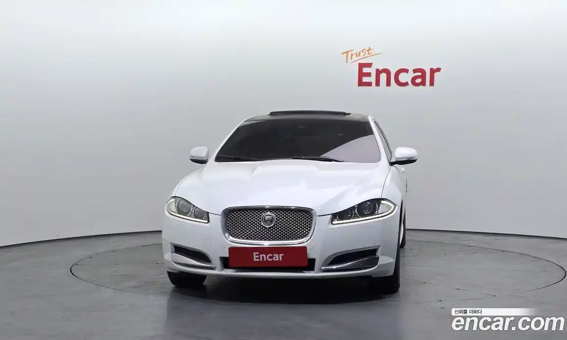 Jaguar XF 2013 2.2 гидро в Москве № 331543, фото 3