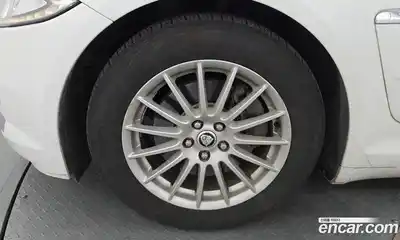 Jaguar XF 2013 2.2 гидро в Москве № 331543, миниатюра 5