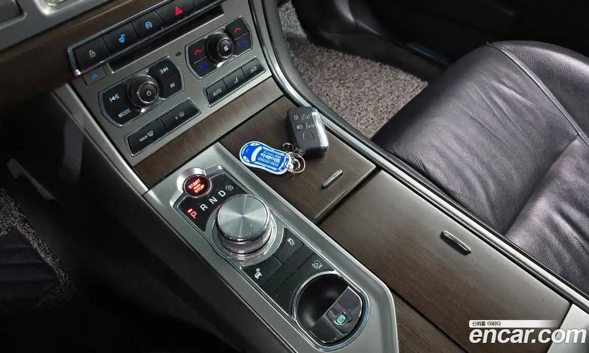 Jaguar XF 2013 2.2 гидро в Москве № 331543, фото 9