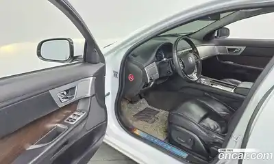 Jaguar XF 2013 2.2 гидро в Москве № 331543, миниатюра 10