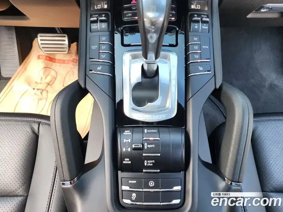 Porsche Cayenne 2015 3.6 гидро в Москве № 332076, фото 16