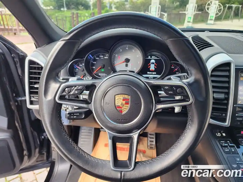 Porsche Cayenne 2015 3.6 гидро в Москве № 332076, фото 17