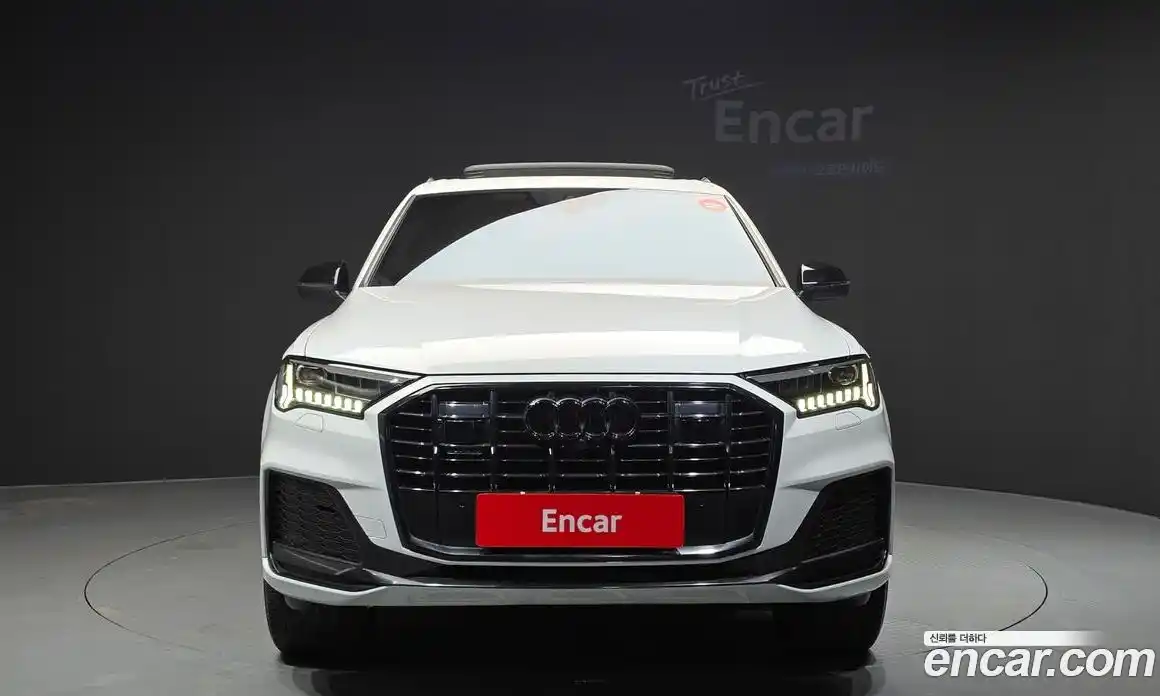 Audi Q7 2023 3.0 гидро в Москве № 343555, фото 3
