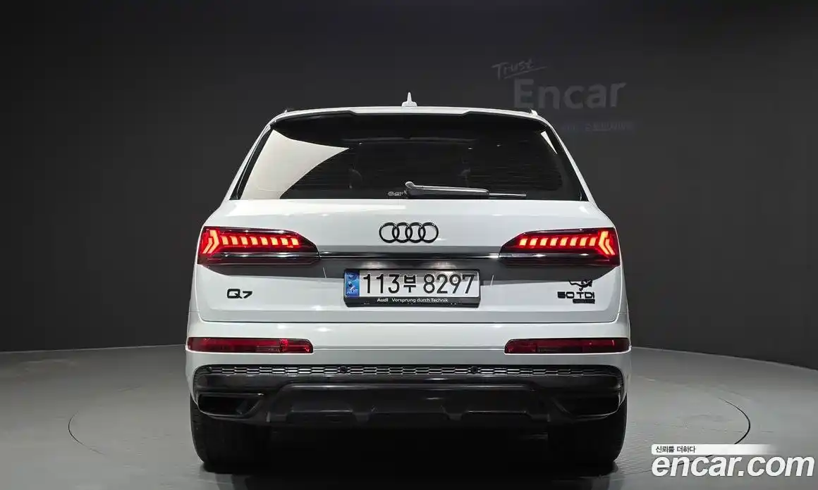 Audi Q7 2023 3.0 гидро в Москве № 343555, фото 4