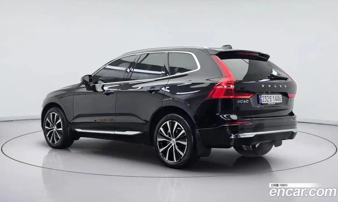 Volvo XC60 2023 2.0 гидро в Москве № 344323, фото 4