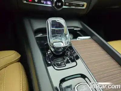 Volvo XC60 2023 2.0 гидро в Москве № 344323, миниатюра 9