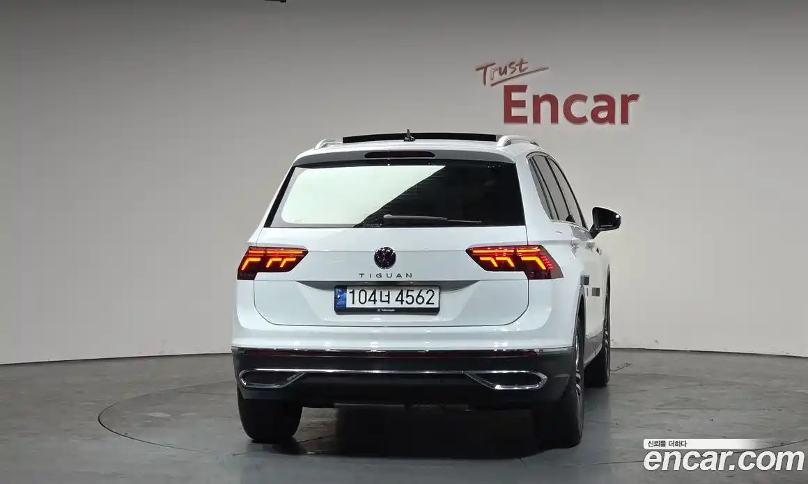 Volkswagen Tiguan 2024 2.0 гидро в Москве № 357441, фото 3