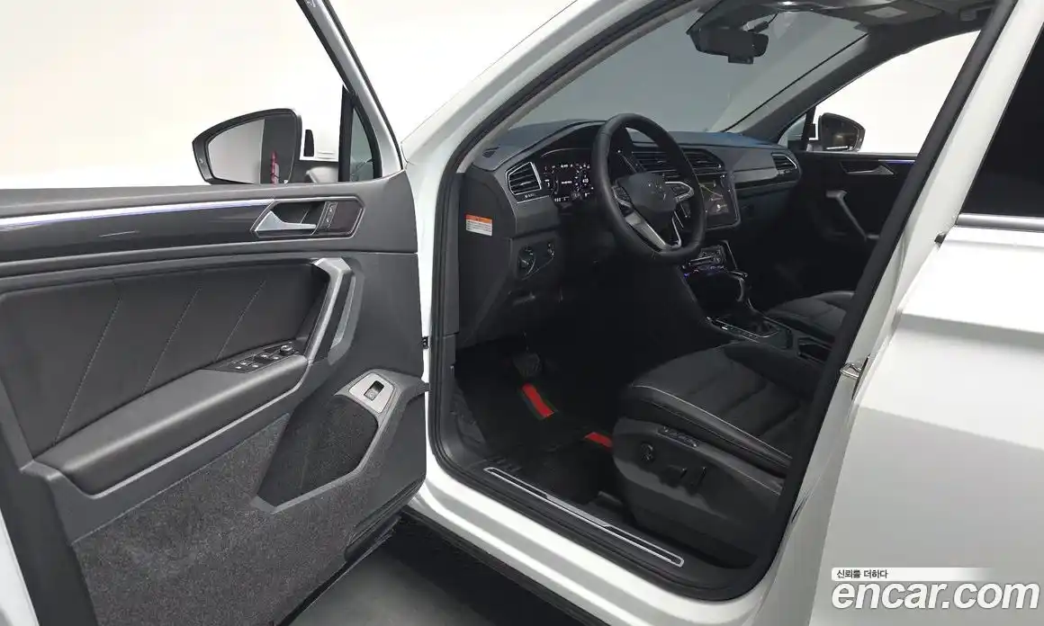 Volkswagen Tiguan 2024 2.0 гидро в Москве № 357441, фото 10