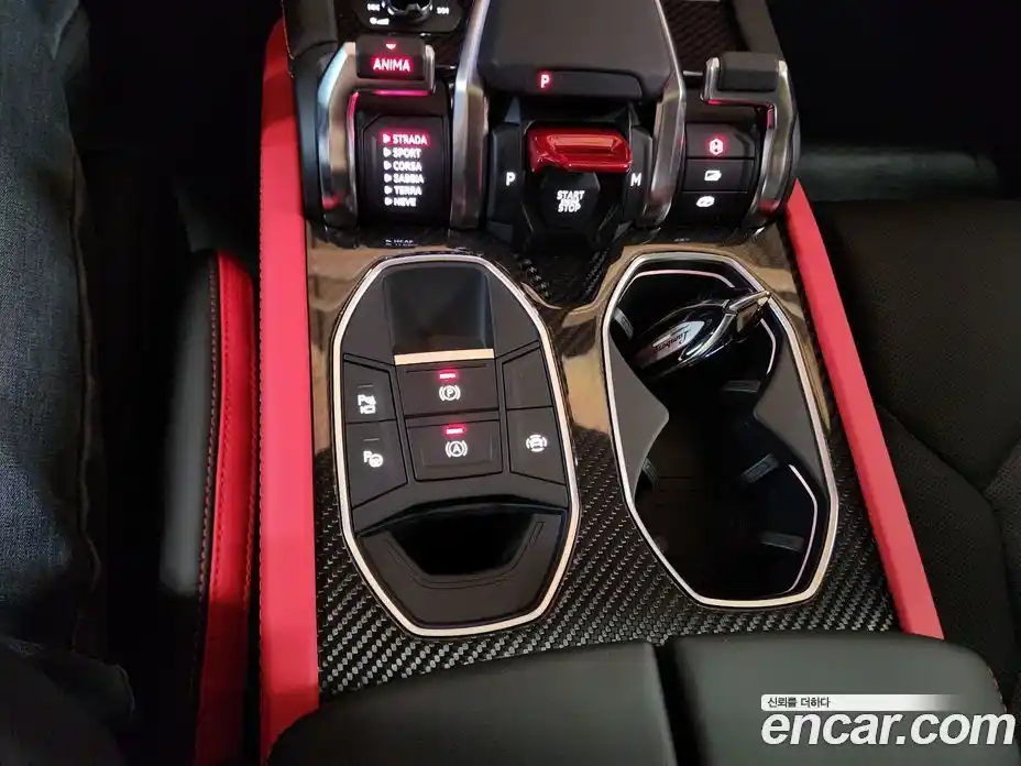 Lamborghini Urus 2025 4.0 гидро в Москве № 365780, фото 17