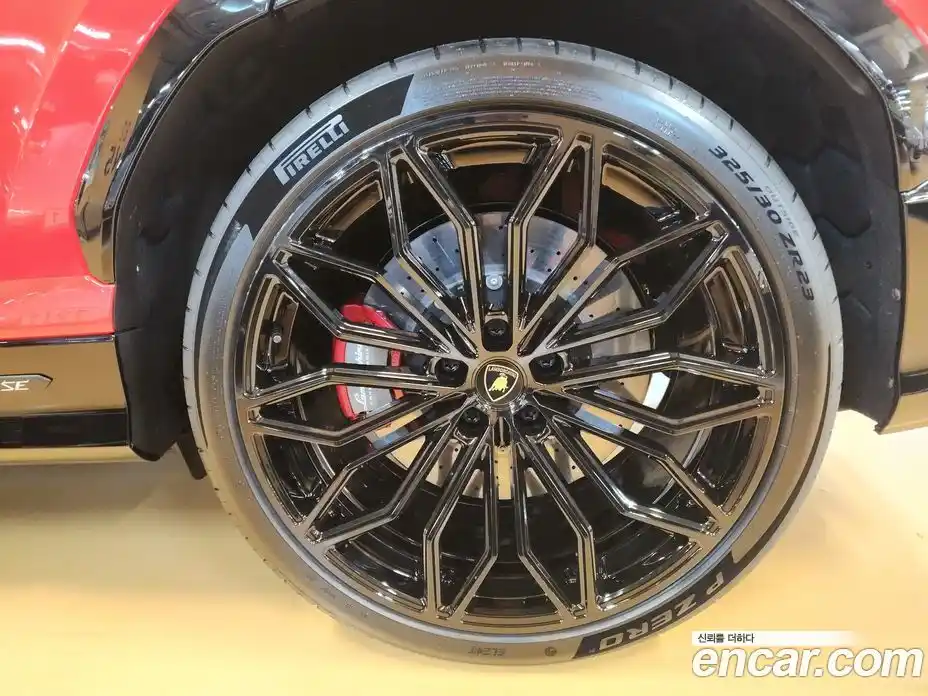 Lamborghini Urus 2025 4.0 гидро в Москве № 365780, фото 6