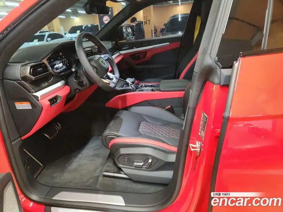 Lamborghini Urus 2025 4.0 гидро в Москве № 365780, фото 8