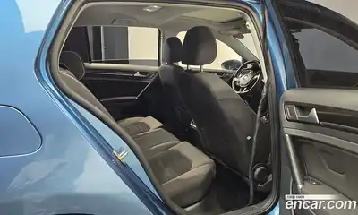 Volkswagen Golf 2016 1.4 гидро в Москве № 431911, миниатюра 12