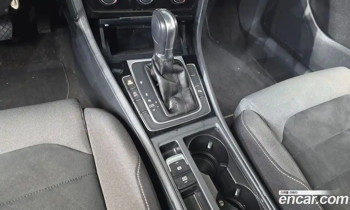 Volkswagen Golf 2016 1.4 гидро в Москве № 431911, фото 9